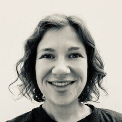 Laura Mawer headshot
